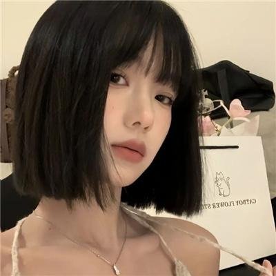 女警察